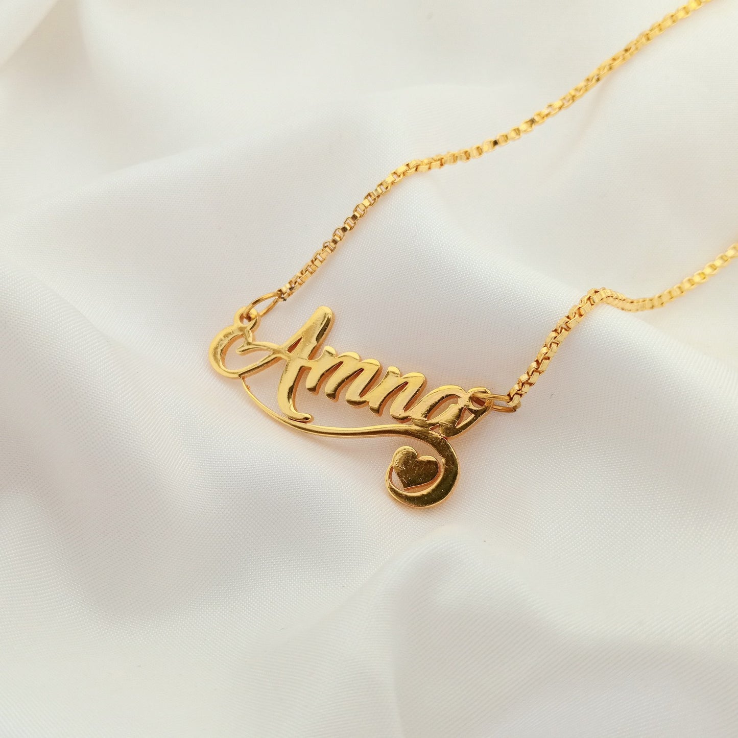 Twirl Heart Motif Personalized Name Necklace